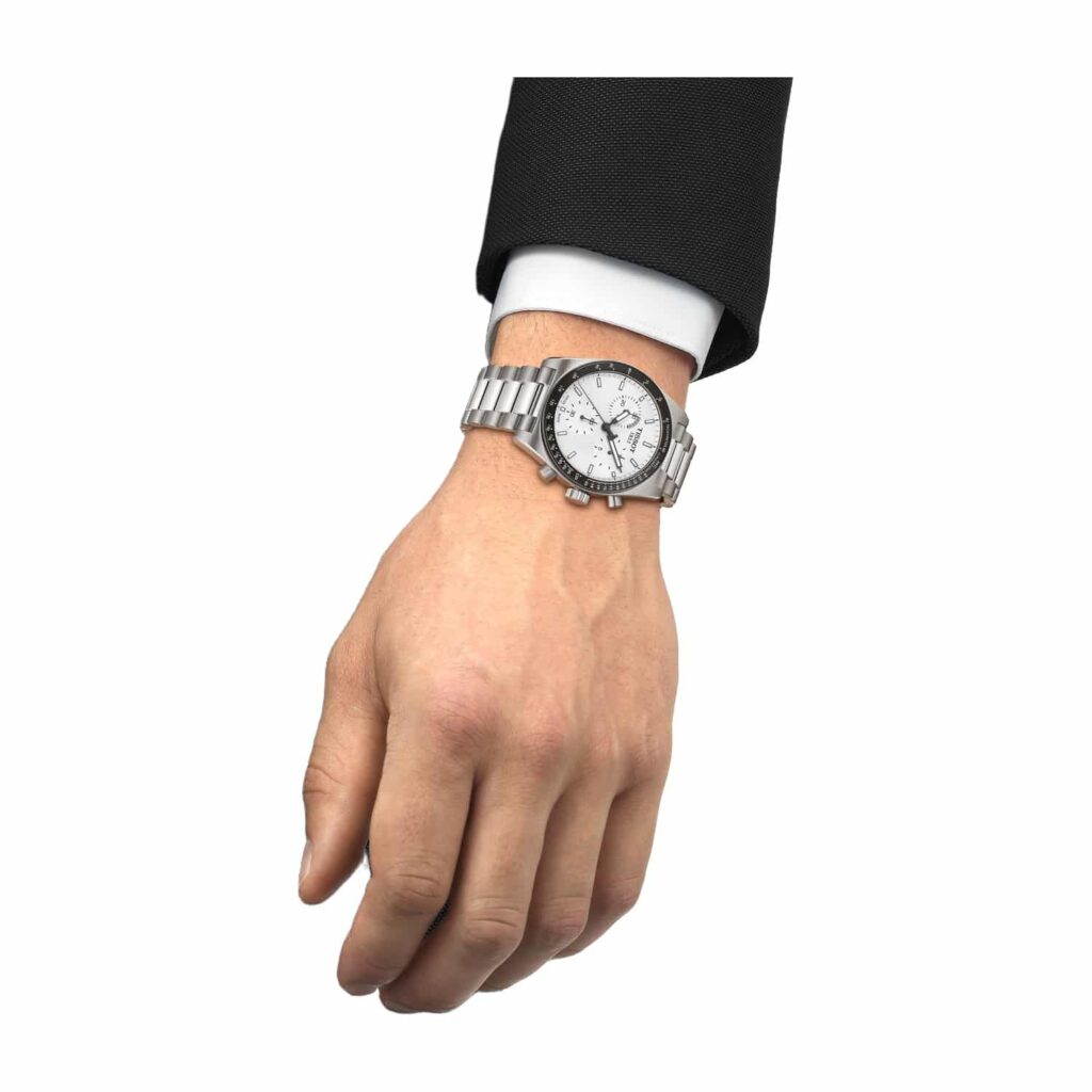 שעון T149.417.11.011.00 על היד
